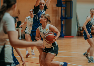 LJBL fināls U16 meitenes: Bertānu VBS - RSS Rīdzene. Foto: Ralfs Bartnieks