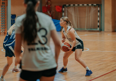 LJBL fināls U16 meitenes: Bertānu VBS - RSS Rīdzene. Foto: Ralfs Bartnieks
