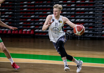 EYBL Juniors (U20), BVBS : BC Barsy,Kazahstāna