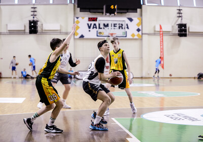 LJBL U14 Fināldiena, meitenes 1.vieta, zēni 4.vieta, Valmiera