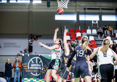 LJBL U14 Fināldiena, meitenes 1.vieta, zēni 4.vieta, Valmiera