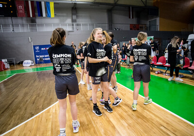 LJBL U14 Fināldiena, meitenes 1.vieta, zēni 4.vieta, Valmiera