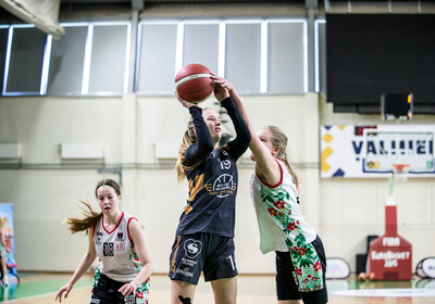 LJBL U14 Fināldiena, meitenes 1.vieta, zēni 4.vieta, Valmiera